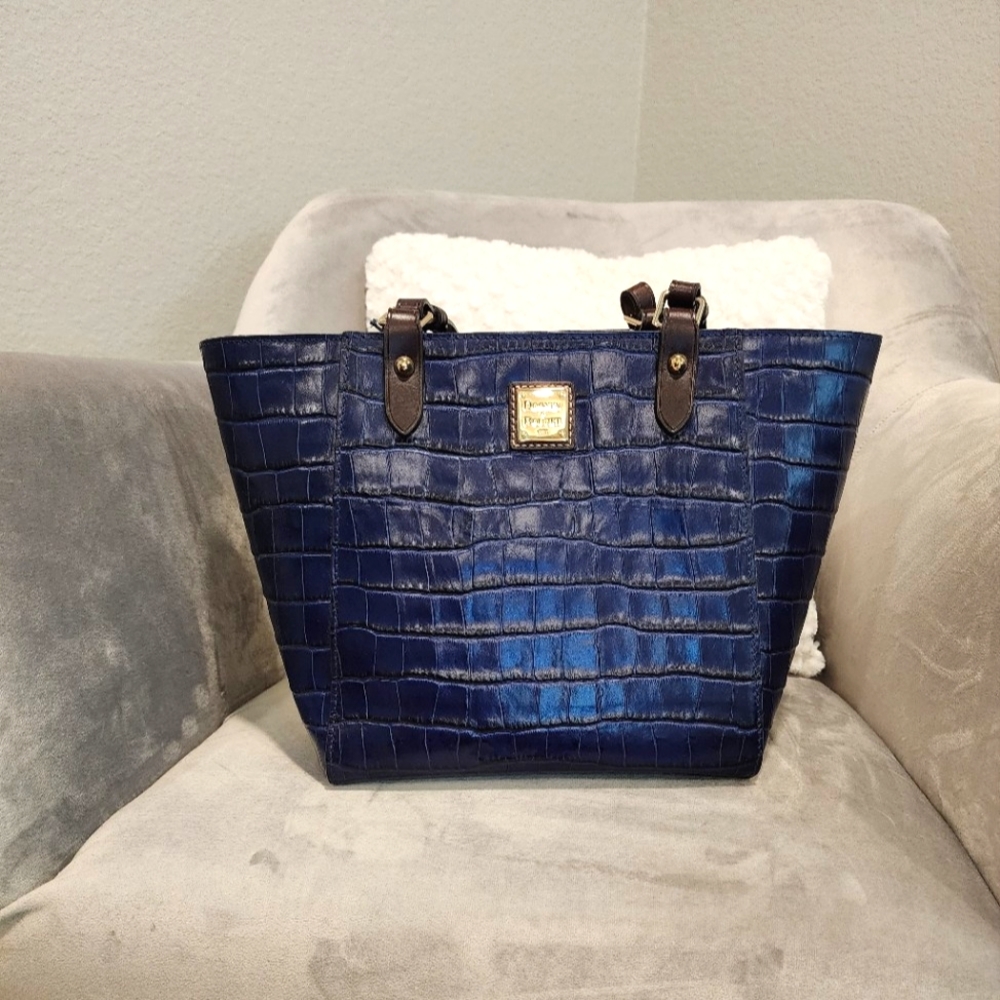 Dooney & Bourke Navy Croc Embossed Janie Tote Purse